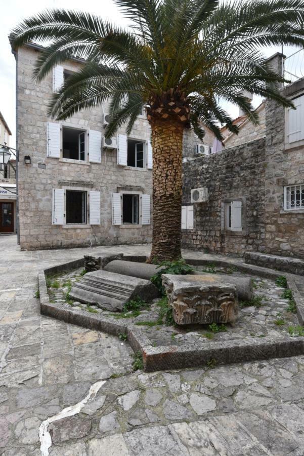 Hostel Michel Budva Exterior photo