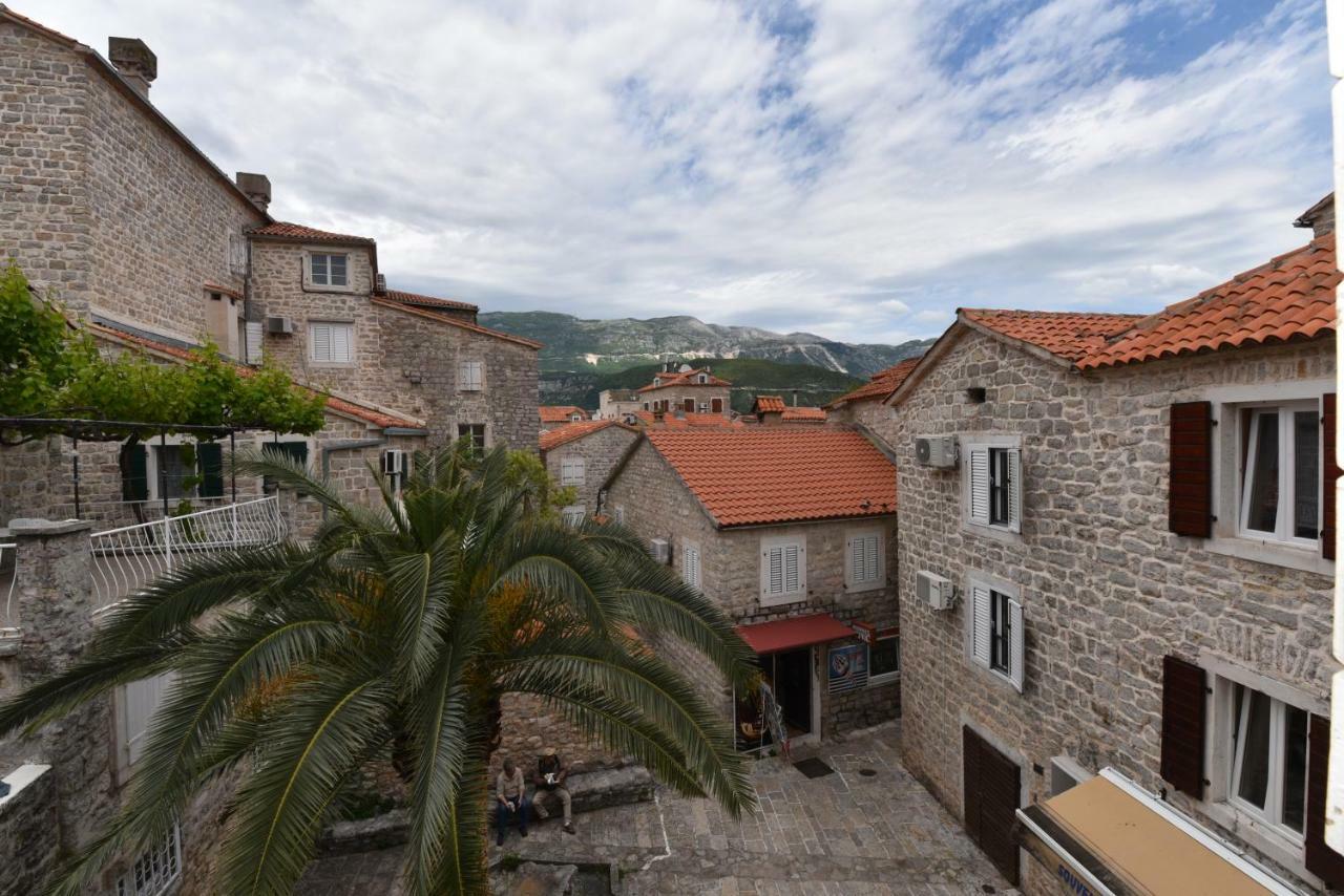 Hostel Michel Budva Exterior photo