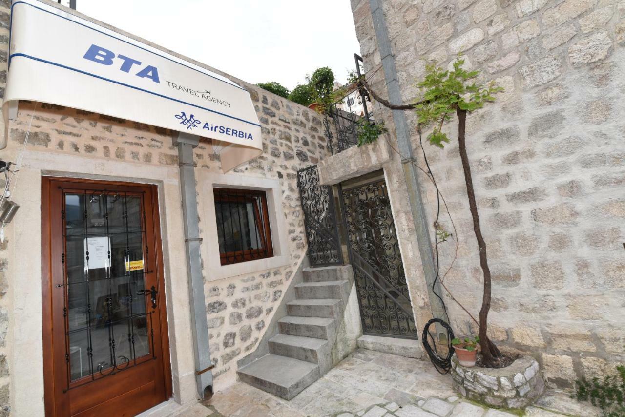 Hostel Michel Budva Exterior photo