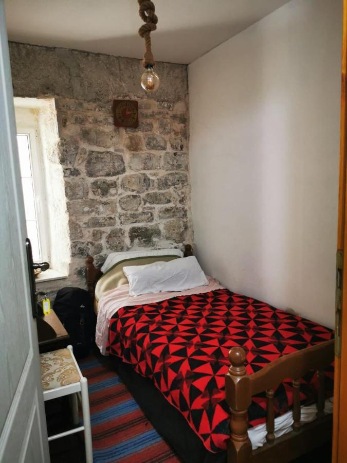 Hostel Michel Budva Exterior photo